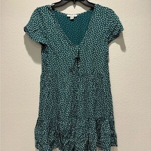 American Eagle Outfitters Teal and White Floral Top
